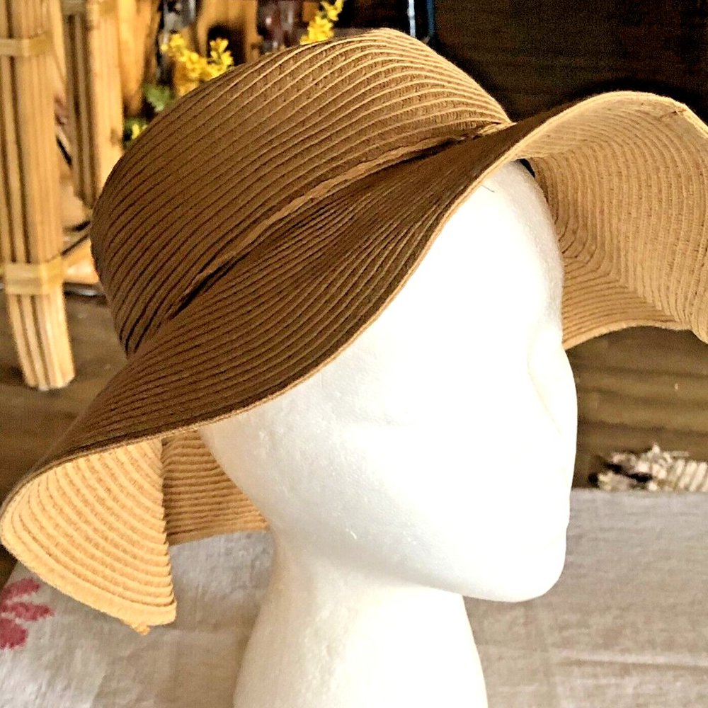 August Hat Company Hat ~Paper ~ Packable ~ Big 4" Brim ~ Adjustable Size ~ NWOT